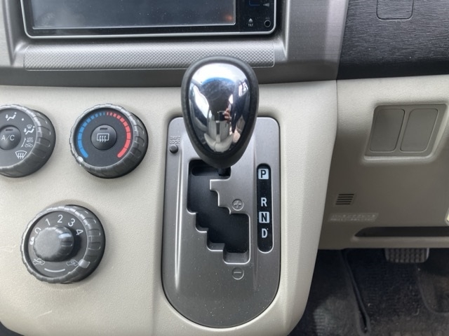 TOYOTA PASSO SETTE