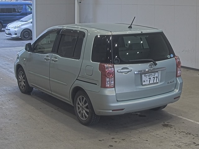 TOYOTA RAUM