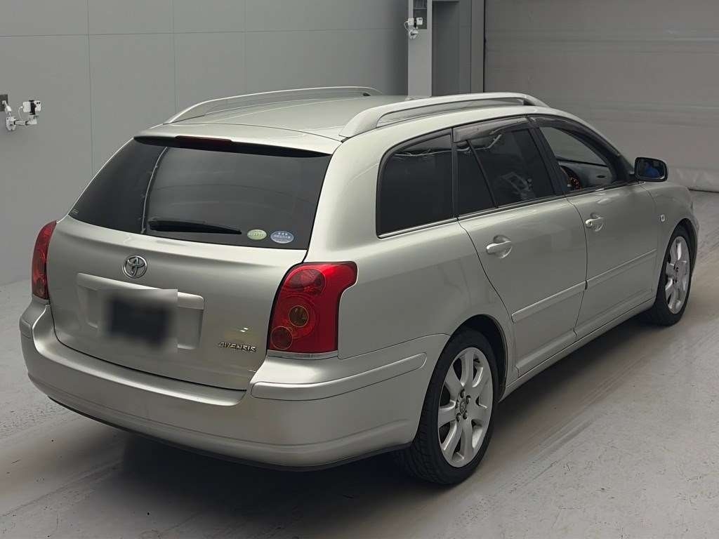 TOYOTA AVENSIS