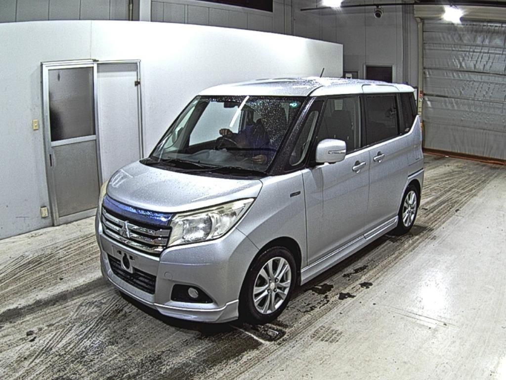 MITSUBISHI DELICA D:2