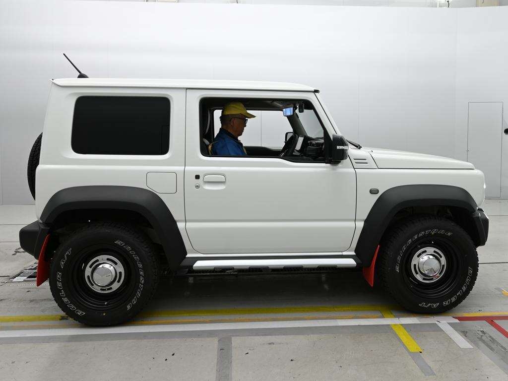 SUZUKI JIMNY SIERRA