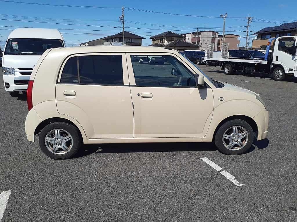 NISSAN PINO