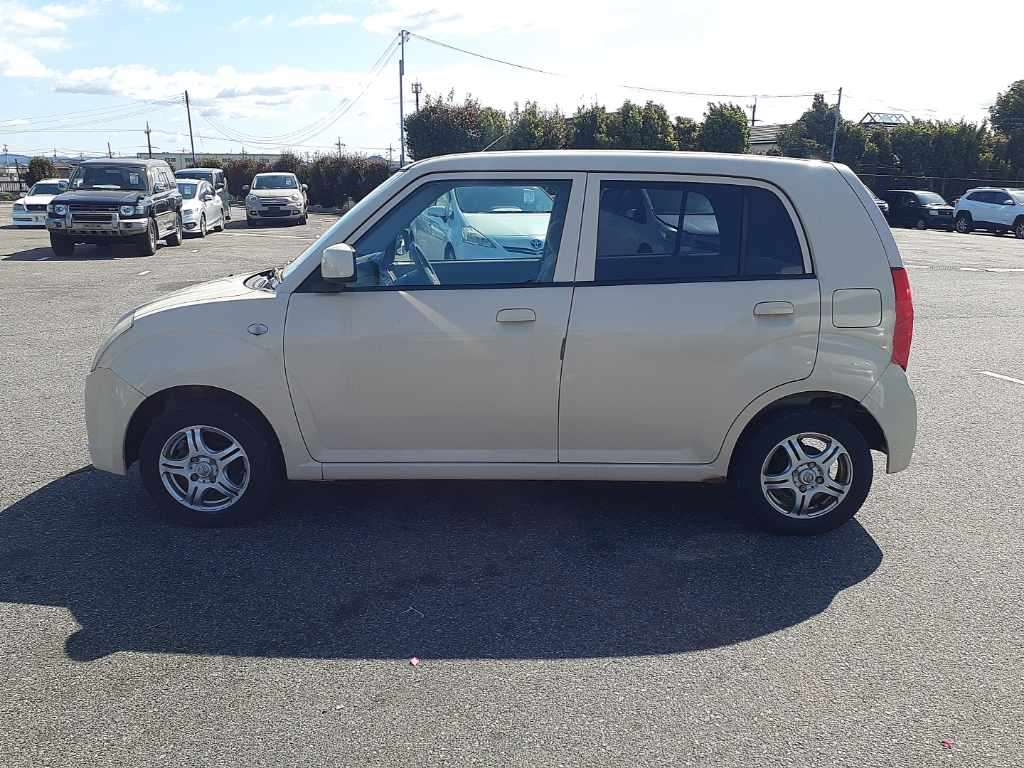 NISSAN PINO