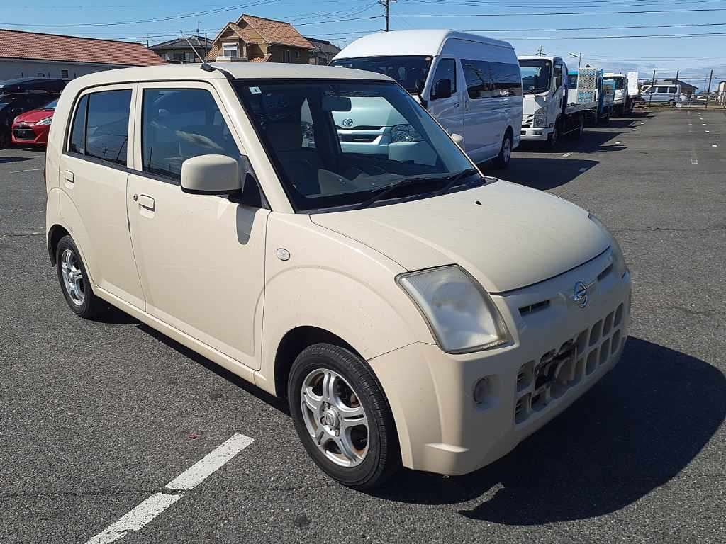 NISSAN PINO