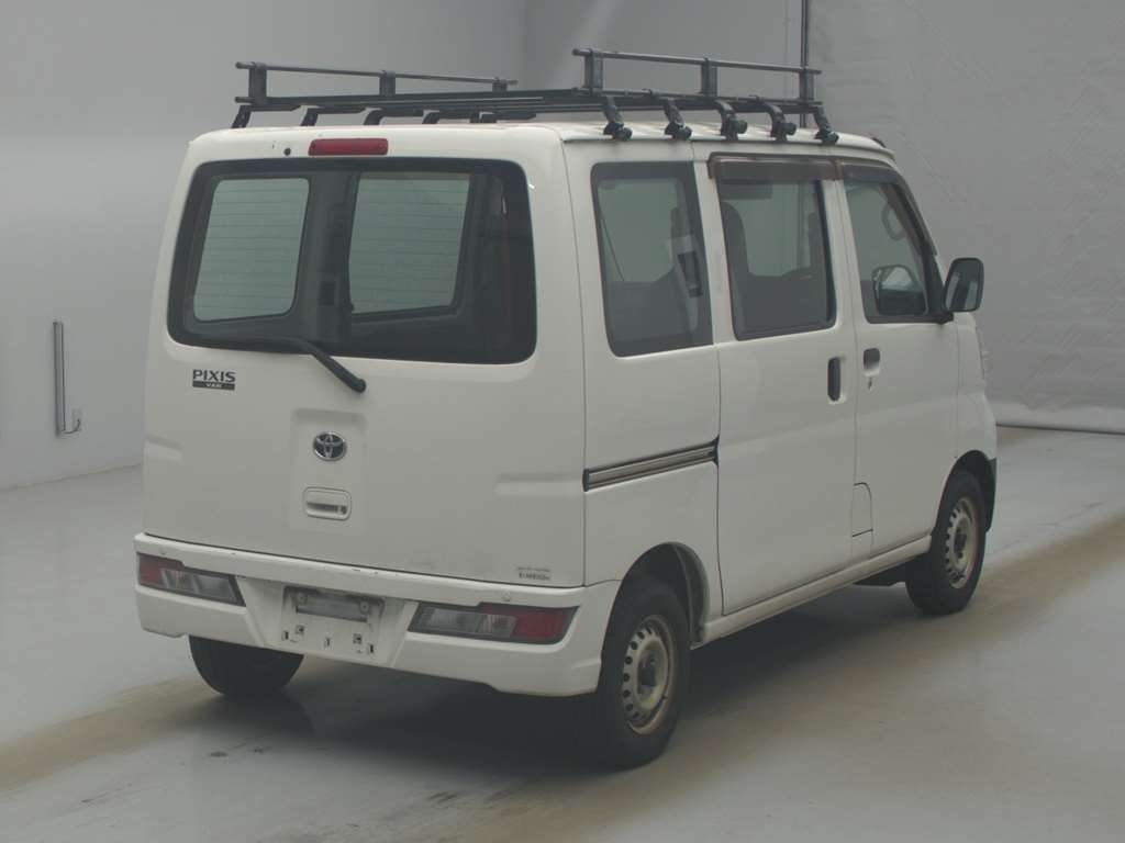 TOYOTA PIXIS VAN