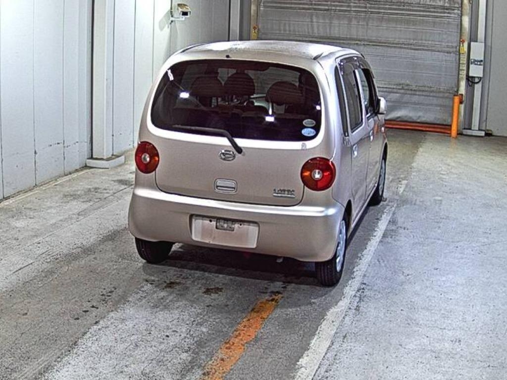 DAIHATSU MOVE LATTE