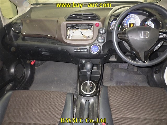 HONDA FIT SHUTTLE