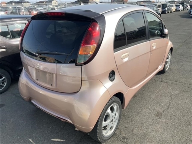 MITSUBISHI I