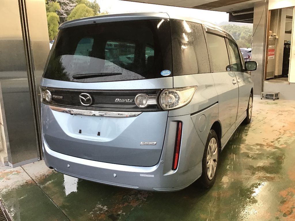MAZDA BIANTE