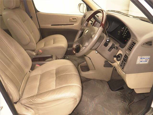 TOYOTA GRANVIA