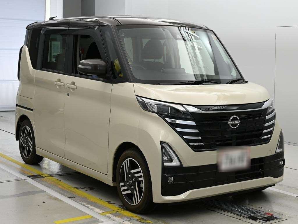 NISSAN ROOX