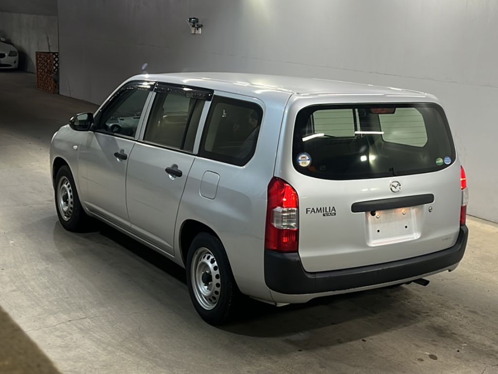 MAZDA FAMILIA