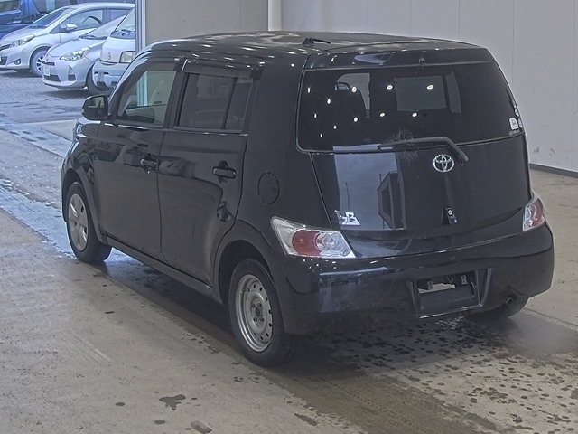 TOYOTA BB