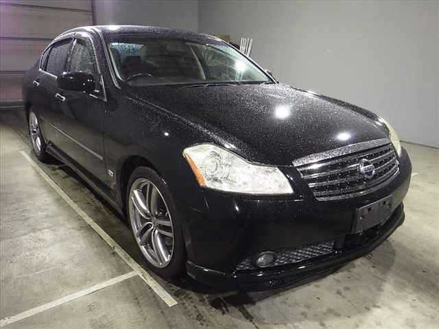 NISSAN FUGA