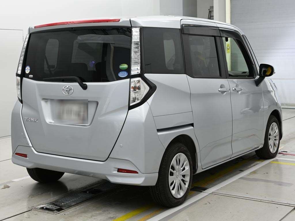 TOYOTA TANK