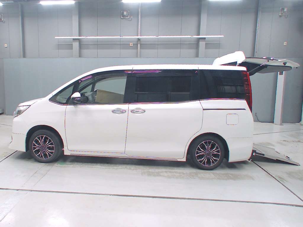 TOYOTA ESQUIRE