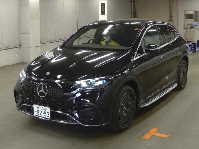 MERCEDES-BENZ EQE SUV