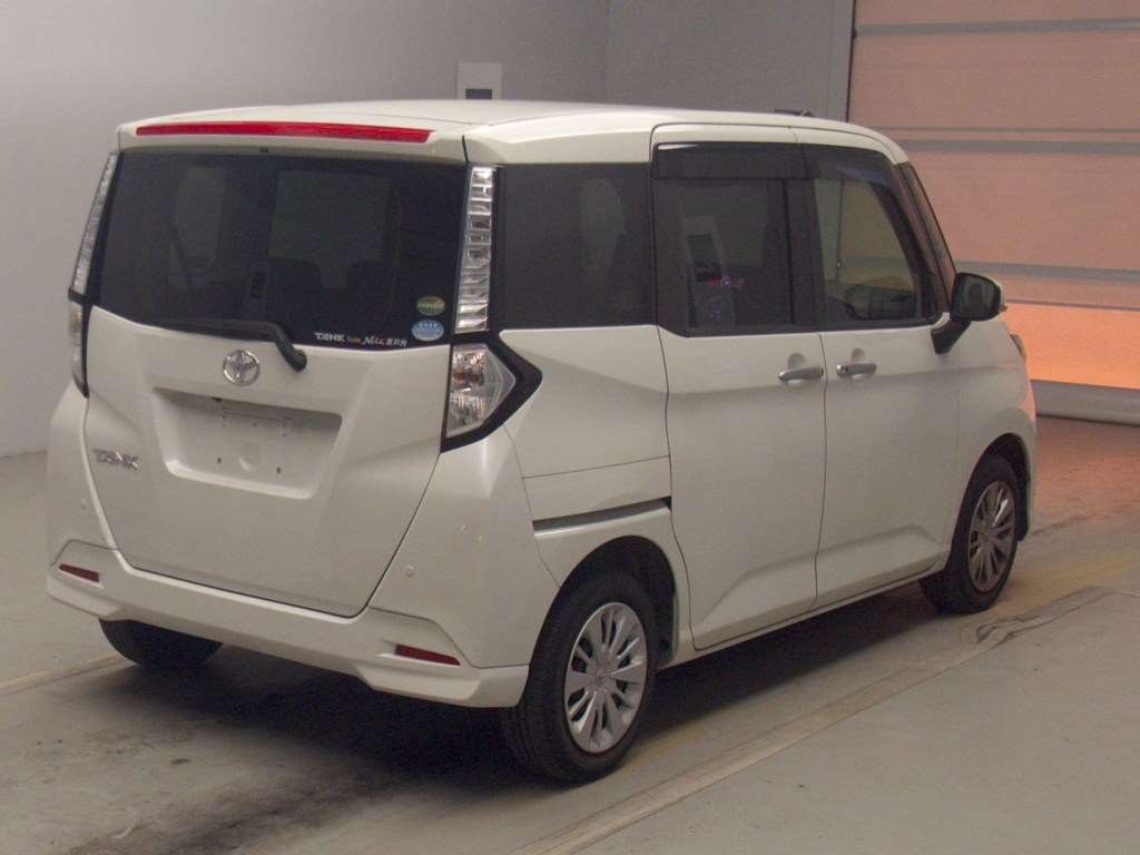 TOYOTA TANK