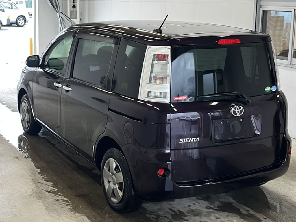 TOYOTA SIENTA