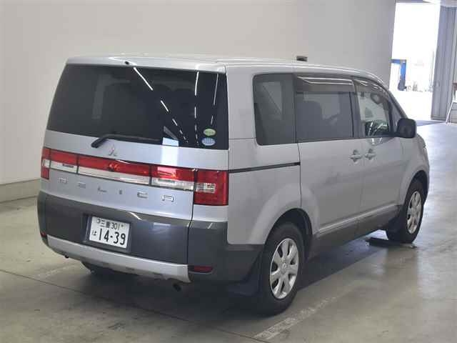 MITSUBISHI DELICA D:5