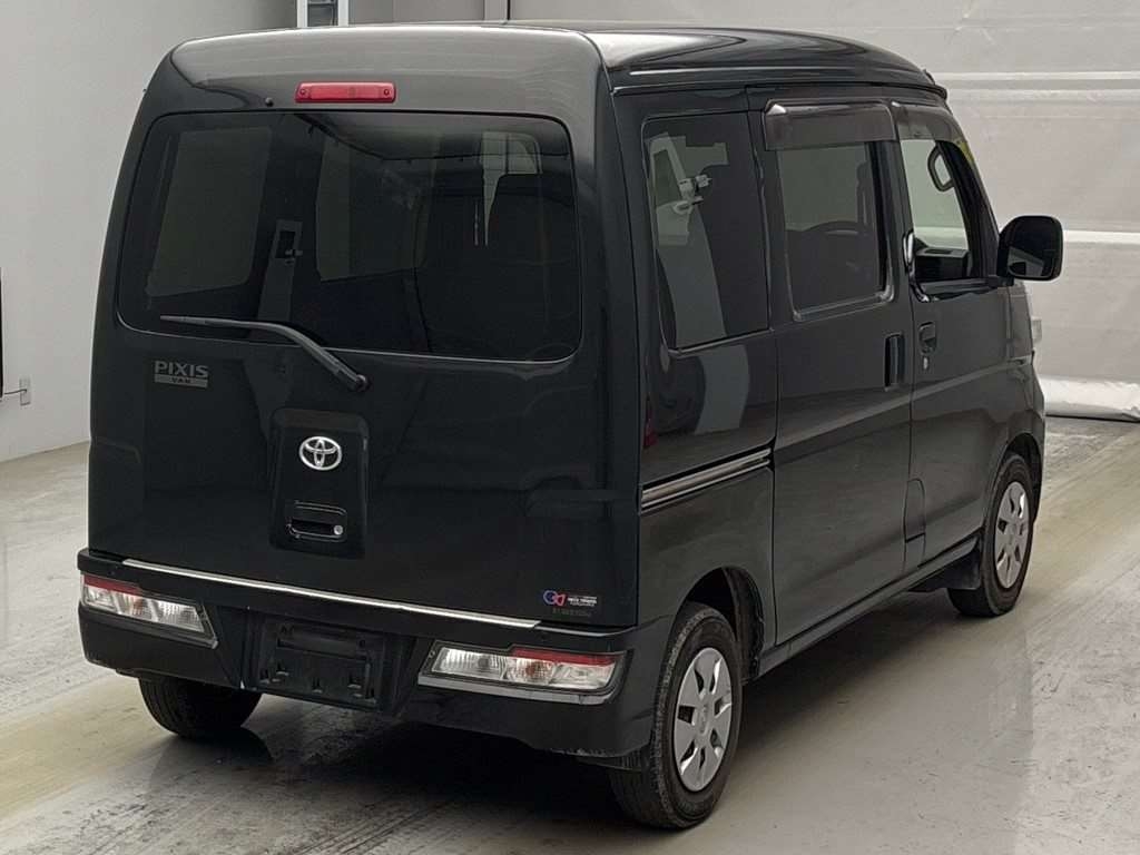TOYOTA PIXIS VAN