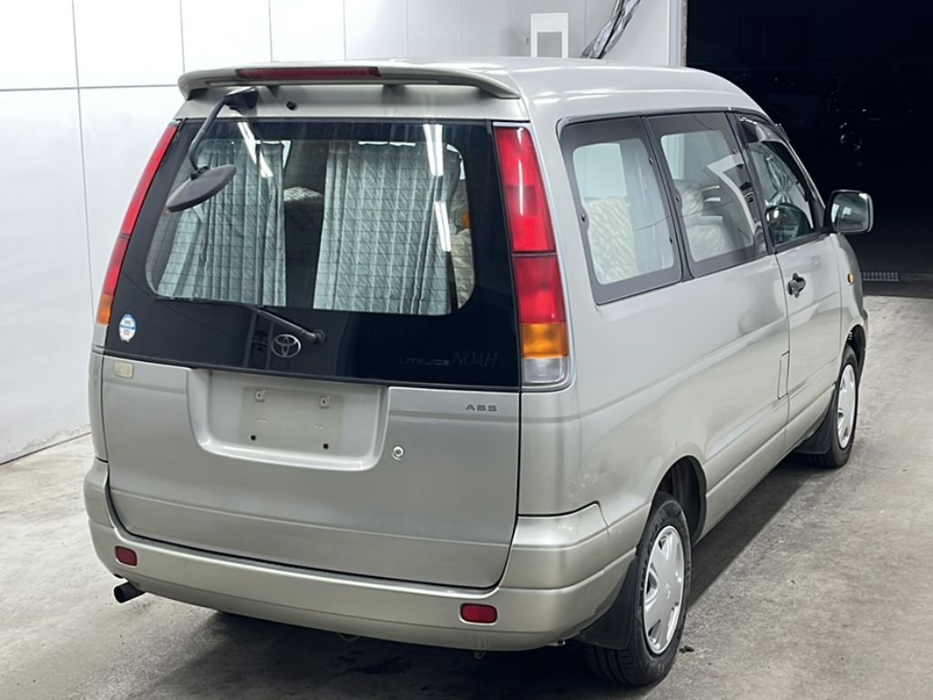 TOYOTA LITE ACE NOAH