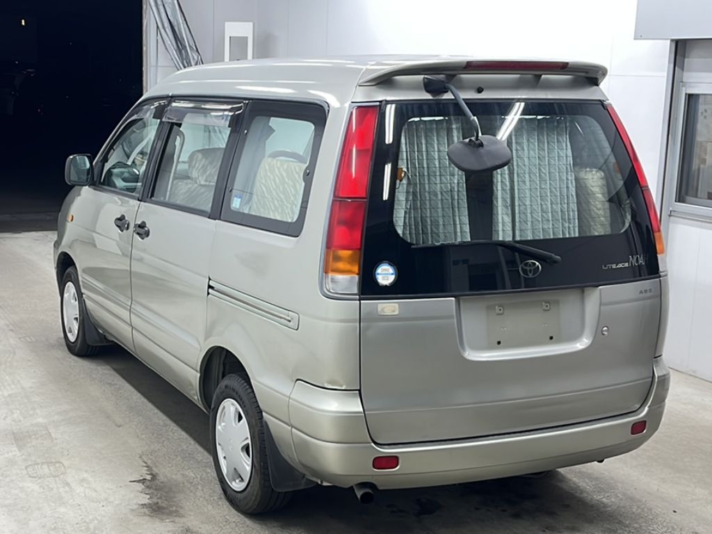TOYOTA LITE ACE NOAH