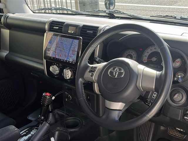 TOYOTA FJ CRUISER