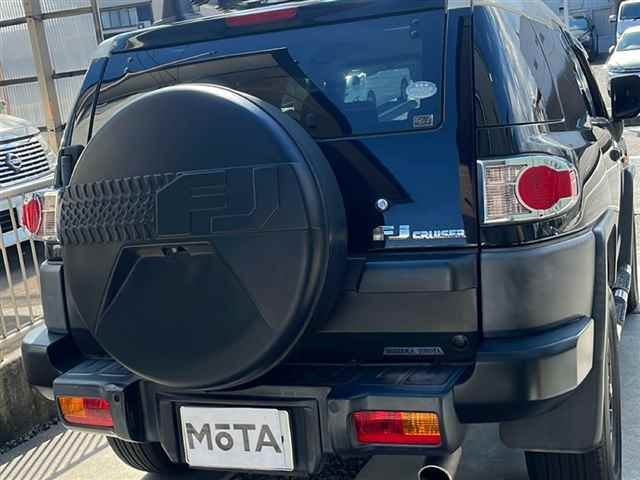 TOYOTA FJ CRUISER