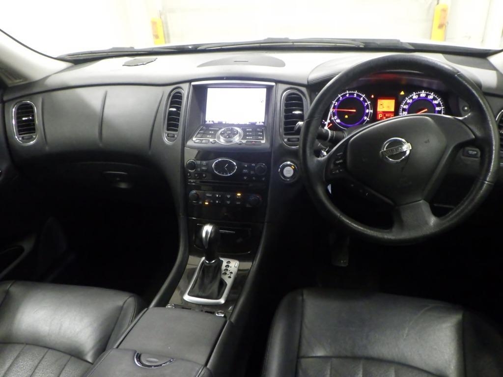 NISSAN SKYLINE CROSSOVER
