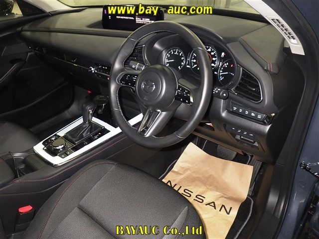MAZDA CX-30