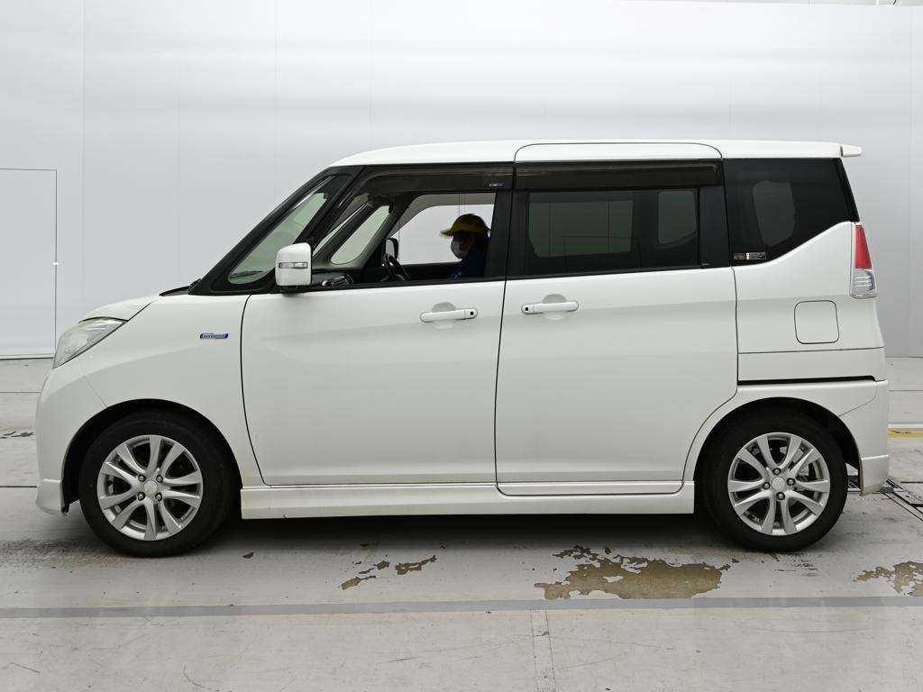 MITSUBISHI DELICA D:2