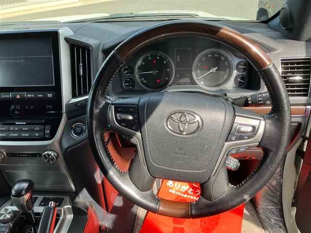 TOYOTA LAND CRUISER