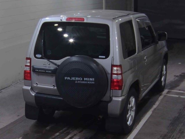 MITSUBISHI PAJERO MINI