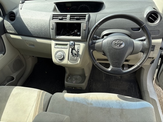 TOYOTA PASSO SETTE