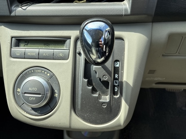 TOYOTA PASSO SETTE