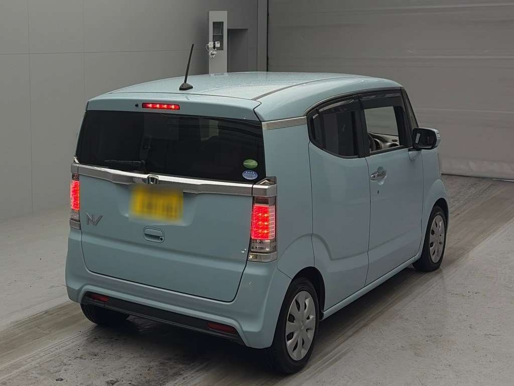 HONDA N-BOX SLASH