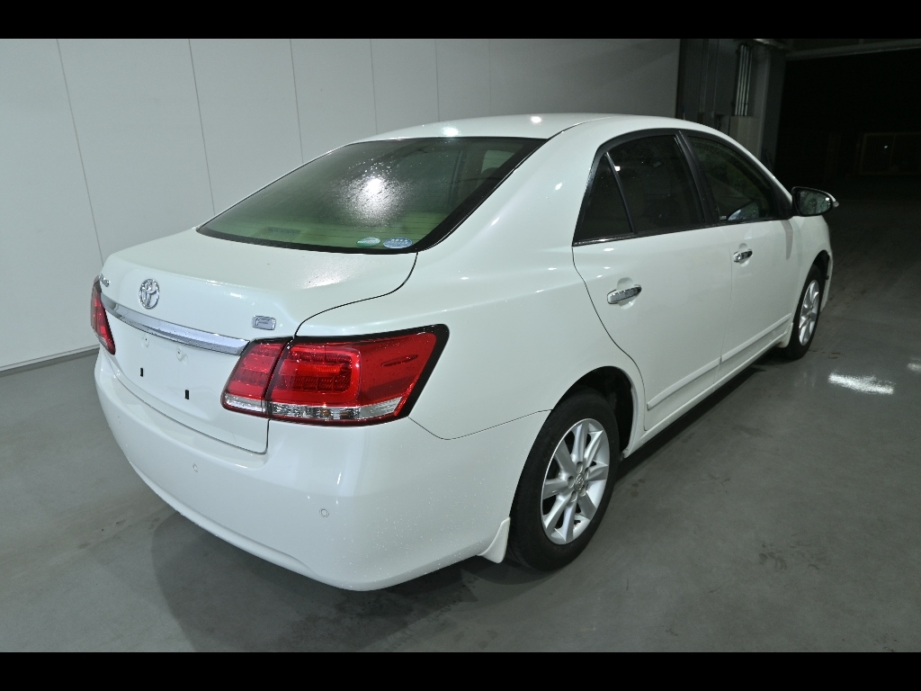 TOYOTA PREMIO