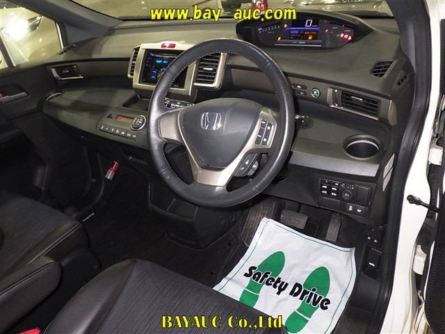 HONDA FREED