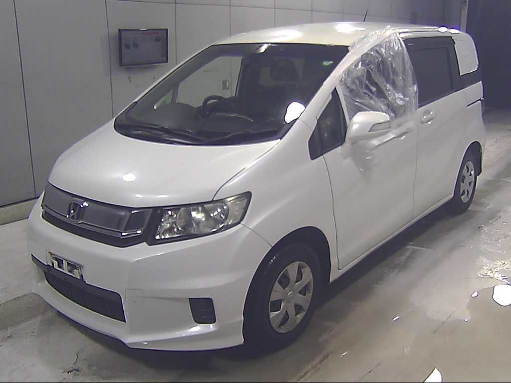HONDA FREED SPIKE