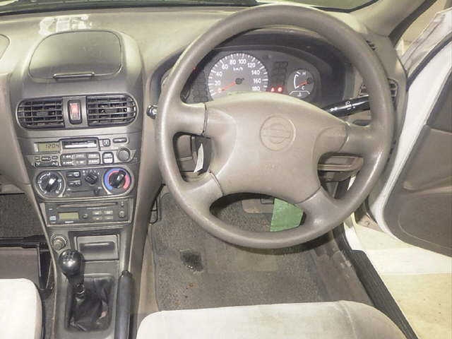 NISSAN SUNNY