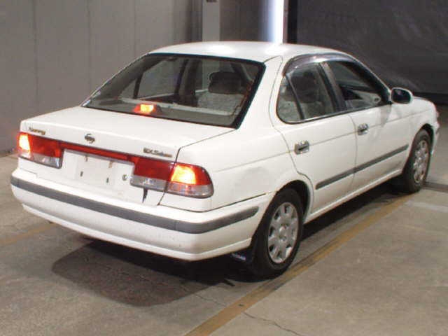 NISSAN SUNNY