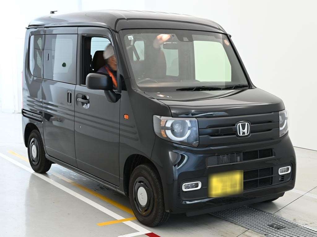 HONDA N-VAN