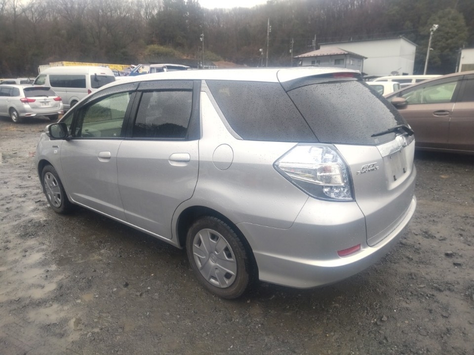 HONDA FIT SHUTTLE
