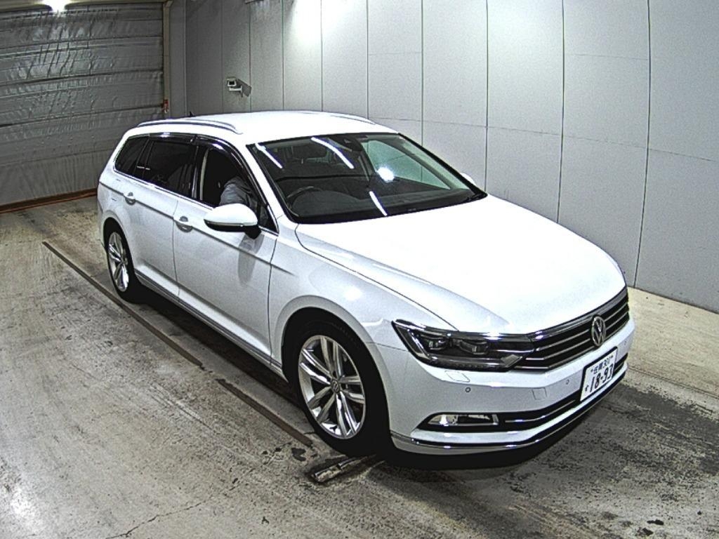VOLKSWAGEN PASSAT