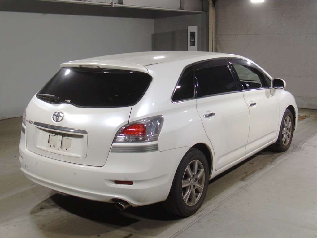 TOYOTA MARK X ZIO