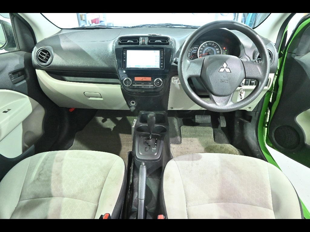 MITSUBISHI MIRAGE