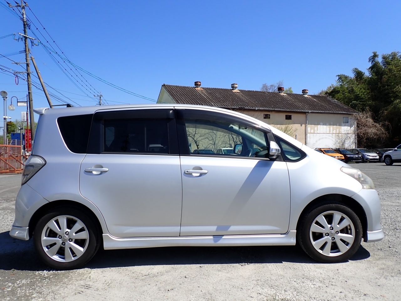 TOYOTA RACTIS