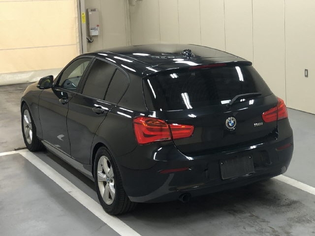 BMW 1-SERIES