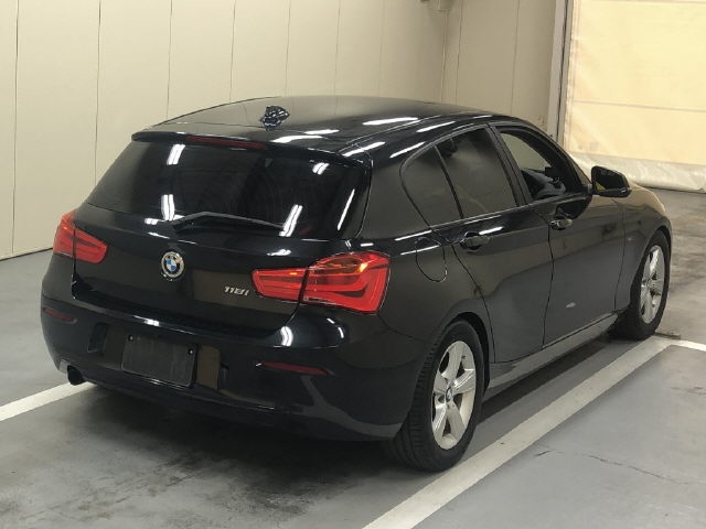 BMW 1-SERIES